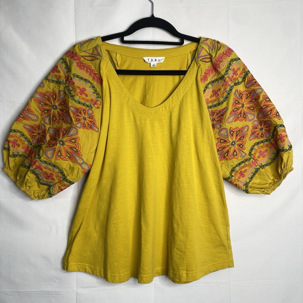 THML gold embroidered V-Neck pullover size S Small‎ Womens Casual